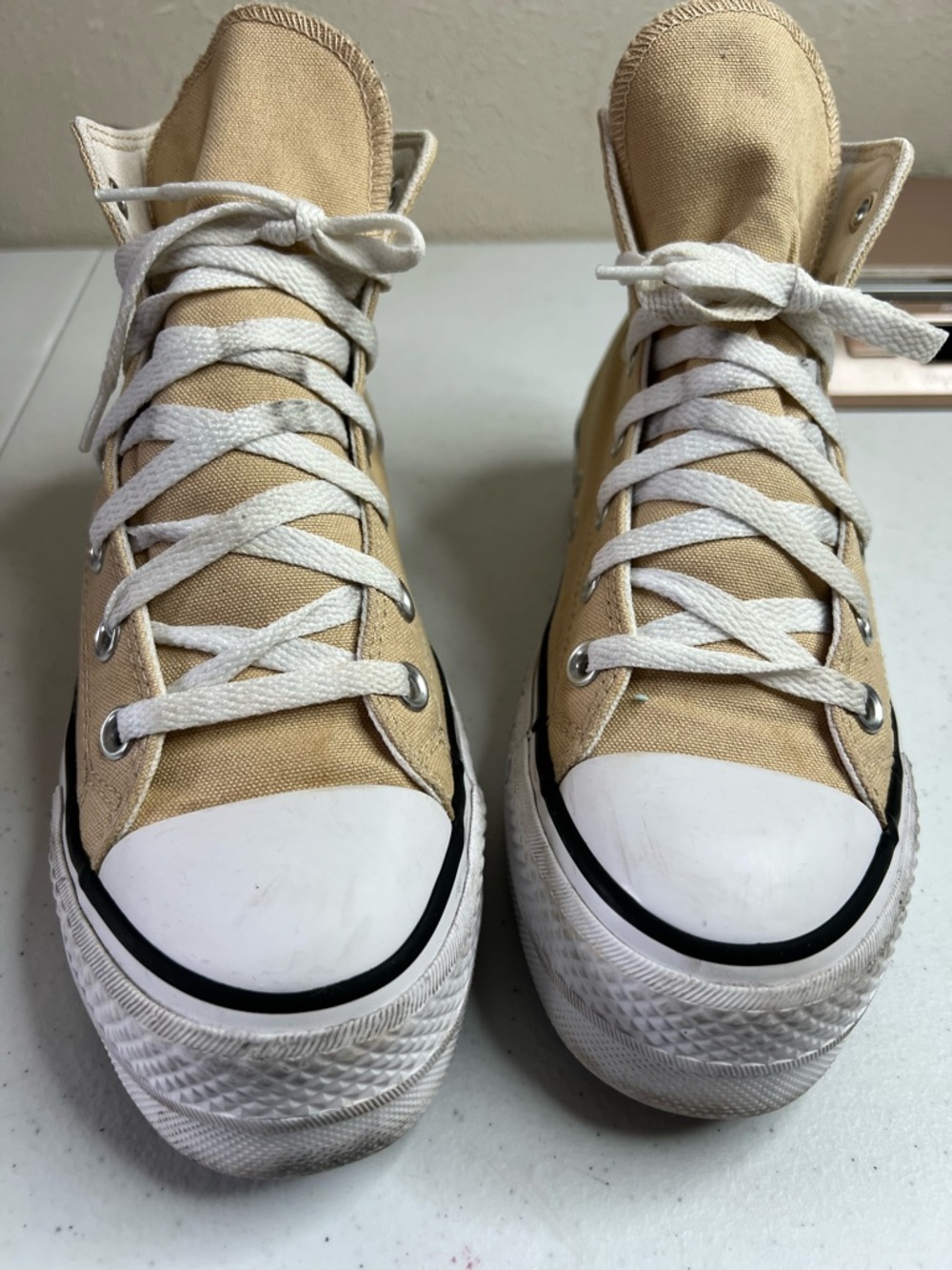 Converse Chuck Taylor All Star Lift Platform sneakers Unisex beige Women’s 8 EUC - Picture 5 of 7